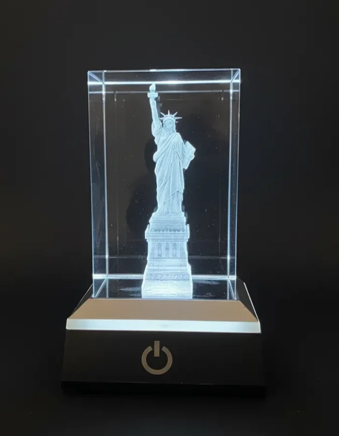 LED Illuminated 3D Laser Engraved Statue of Liberty Crystal Cube